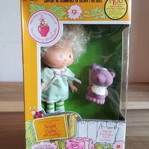 Vintage 1982 Kenner Strawberry Shortcake Angel Cake Doll (Original Box)