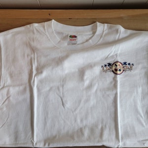 Vintage Las Vegas Short Sleeved White Souvenir T Shirt 1990s Fruit of the Loom Cotton T-Size L Card Suits