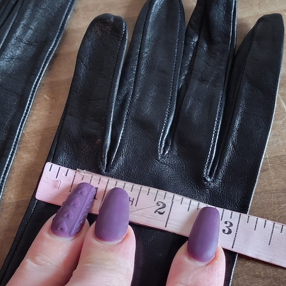 Vintage Never Worn Gloves Size 6.25 Black Leather - image 10