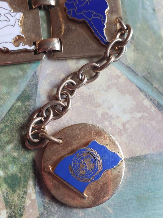 Vintage United Nations Bracelet Costume Jewelry A… - image 8