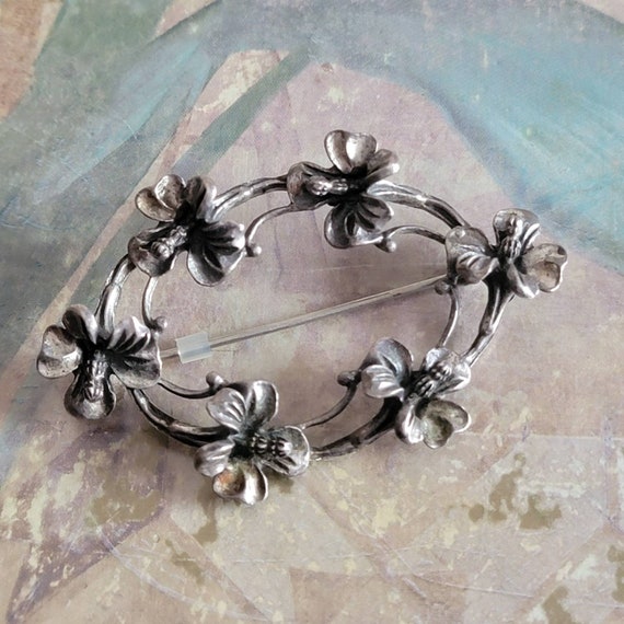 Vintage Beau Sterling Silver Oval Flower Wreath B… - image 1