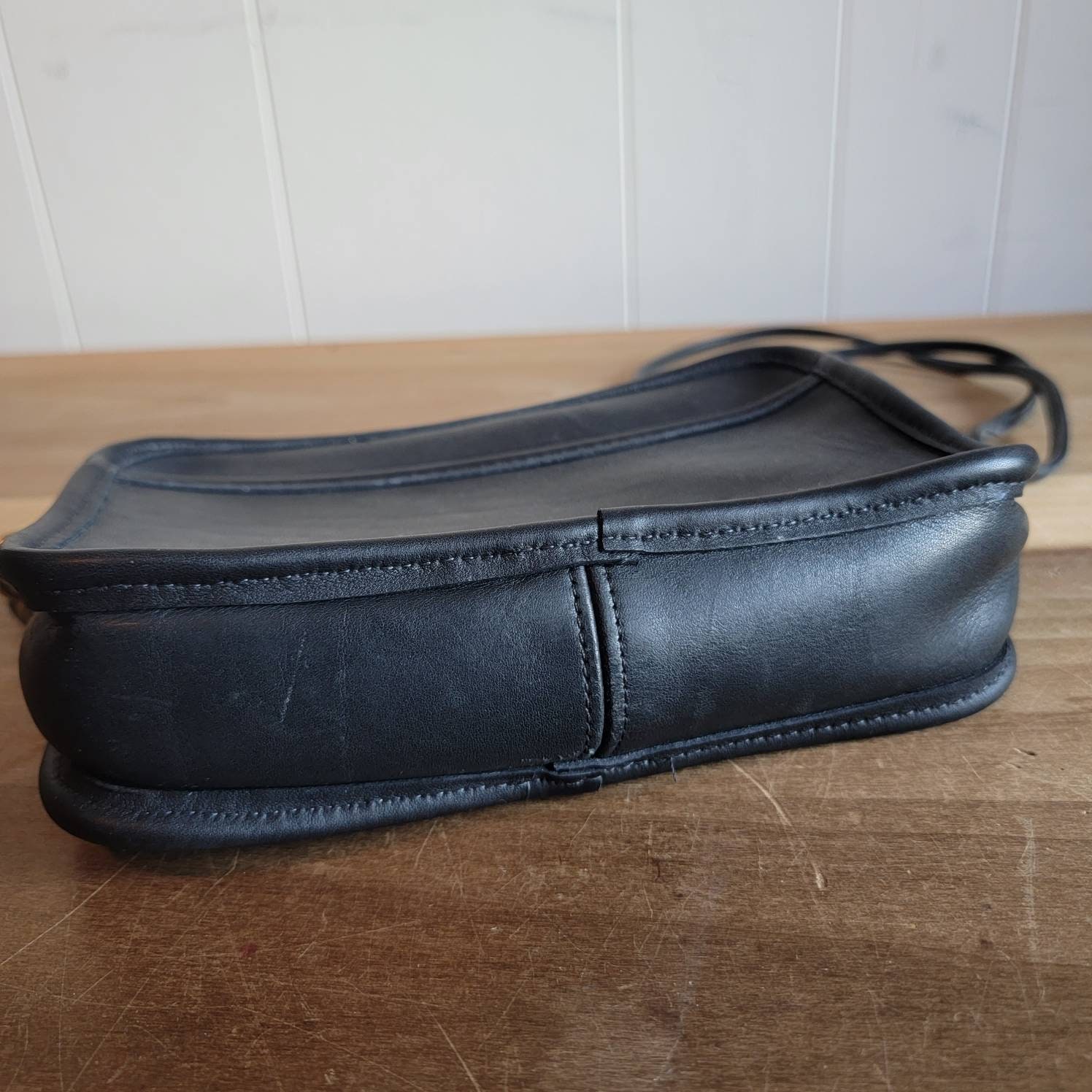 ◎vintage◎COACH Mini Body Bag BLACK Coach - Black Leather Vintage Mini Turnlock Crossbody Bag