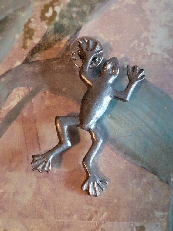 Vintage Barker Genuine USA Pewter Frog Lapel Pin … - image 1
