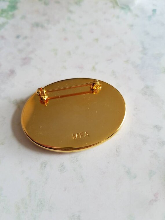 Mfa brooch shop