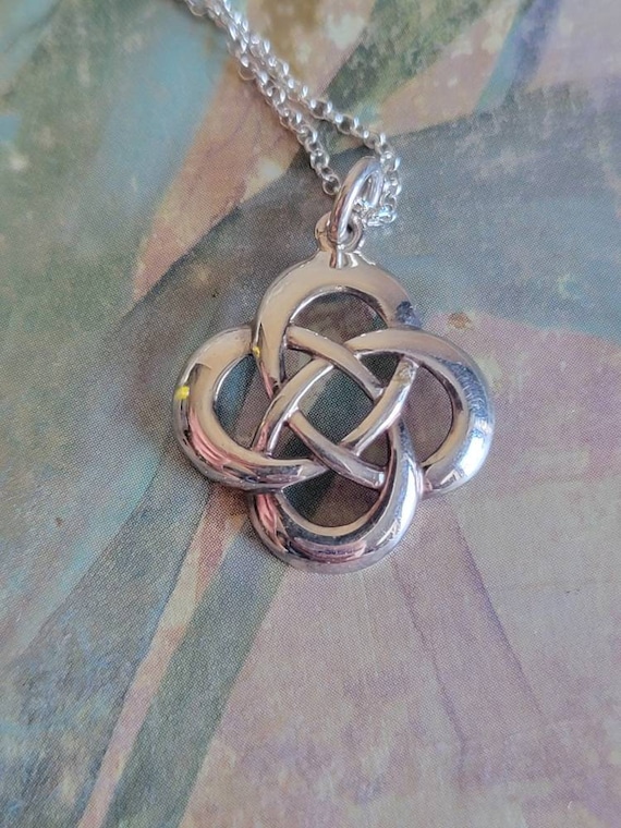 Vintage Sterling Silver Celtic Keltic Knot Pendant and Necklace JMH 925