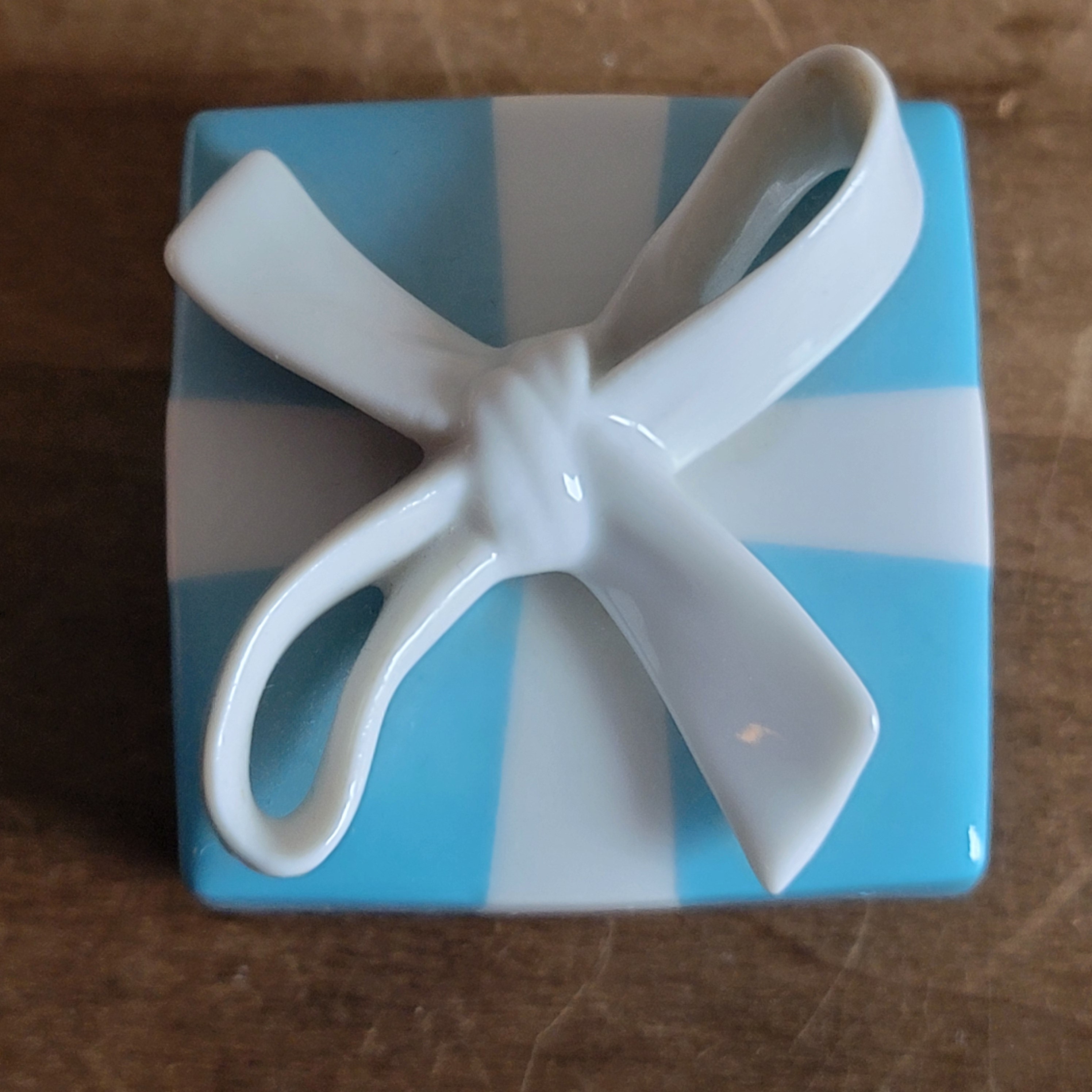 Vintage Tiffany & Co Made in Japan Blue Box With a White Bow Vintage Tiffany & Co Made in Japan Blue Box With a White Bow
