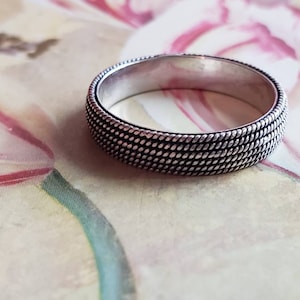 Vintage Sterling Silver 925 Band Ring 1980s Twist Rope Ring Repeating Pattern Wedding Band