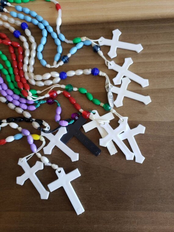 Vintage Lot of of 10 Plastic Rosary Beads Green B… - image 7