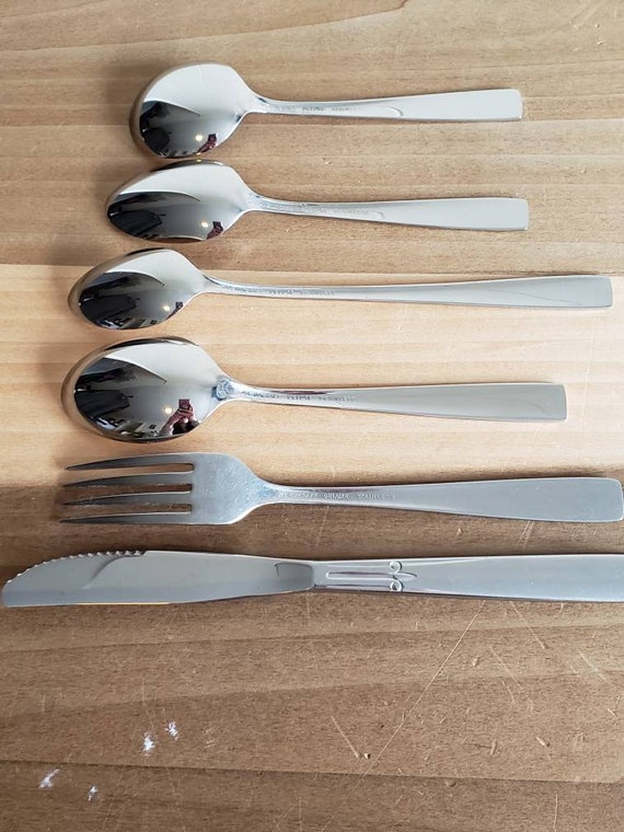 Vintage Oneidacraft Deluxe Stainless Flatware Set: 141 Pieces - Etsy