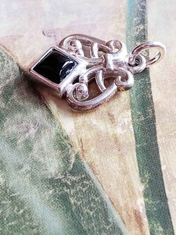Vintage Signed NV Sterling Silver and Onyx Pendan… - image 3