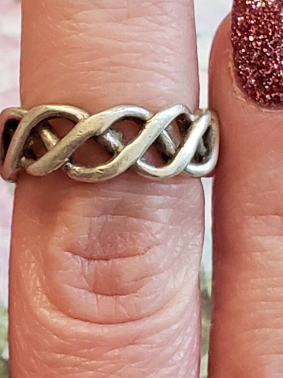 Vintage Sterling Silver Celtic Knot Band Ring Uni… - image 9