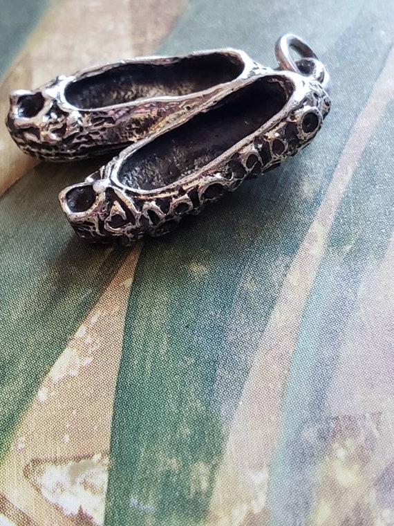 Vintage Sterling Silver Ballet Slippers Pendant - image 4