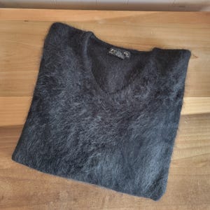 Vintage Vanesha High Quality Angora Black Sweater Size Large 1980s
