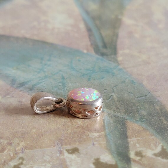 Vintage Small Sterling Silver and Oval Opal Penda… - image 10