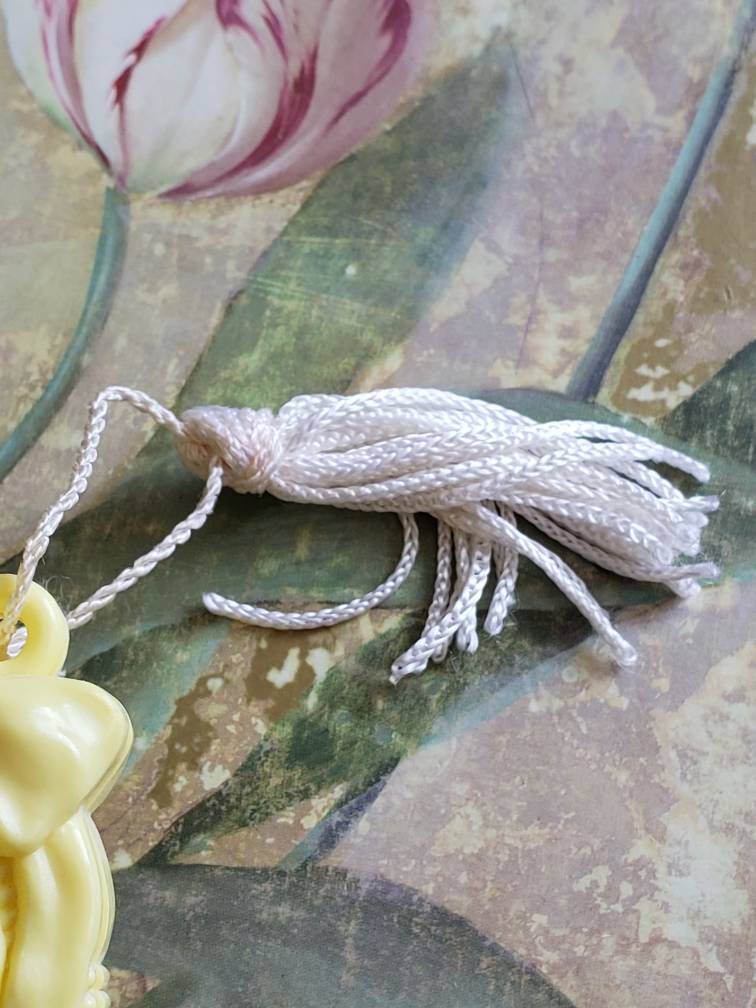 Vintage Avon Potpourri Holder Yellow Cameo with Off White Etsy