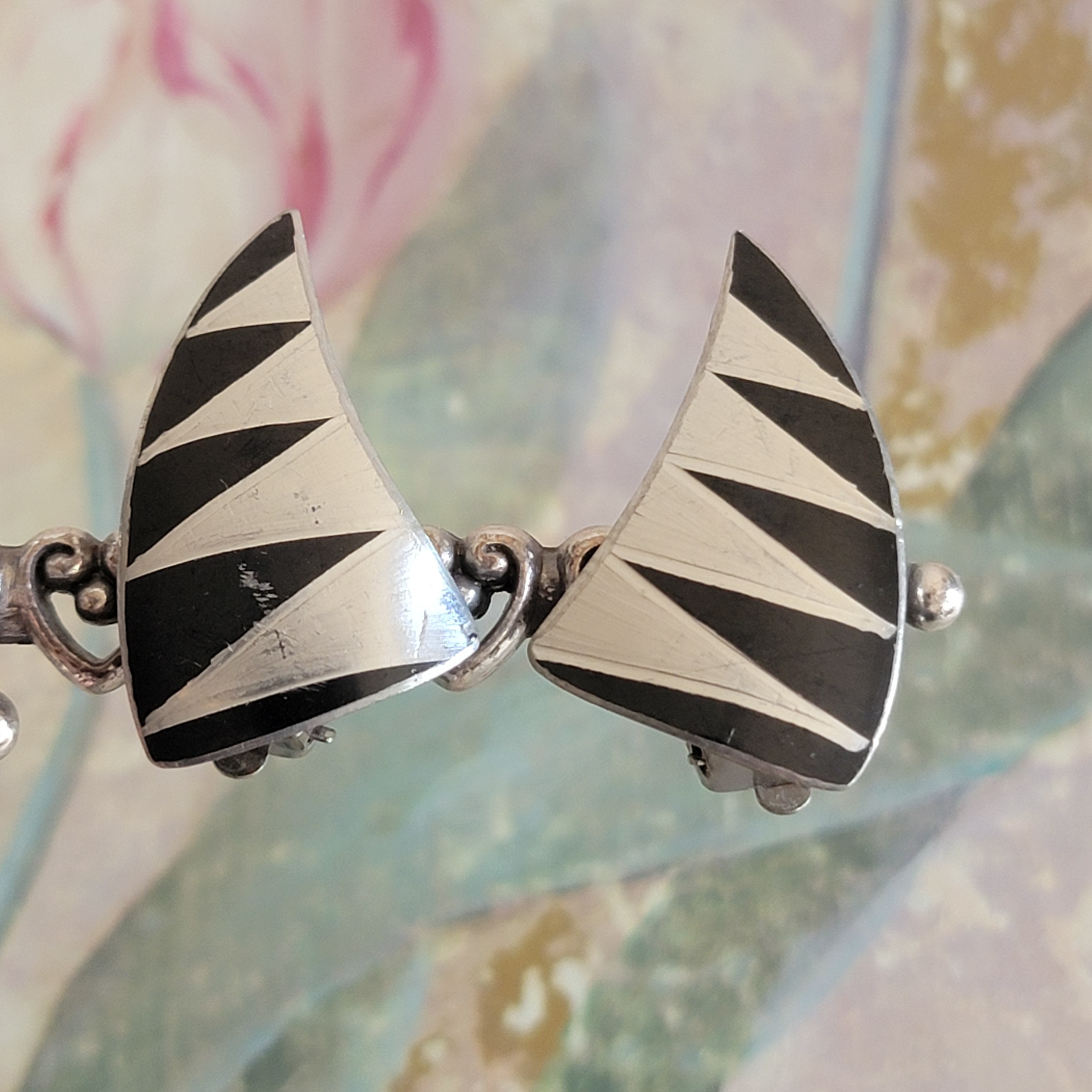 Vintage Handmade Signed Jorgen Jensen 790 Pewter and Black Clip on