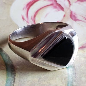 Vintage Sterling Silver and Black Onyx Ring 925 Size 8.25 Ramalheir