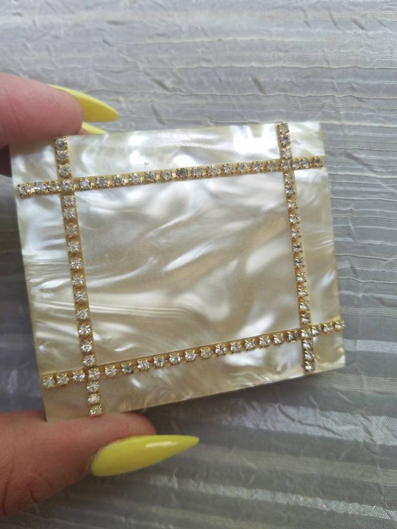 Vintatge S.J.C 5th Avenue Gold Tone Metal Textile Rhinestone Trim Compact Loose Make Up 1950s