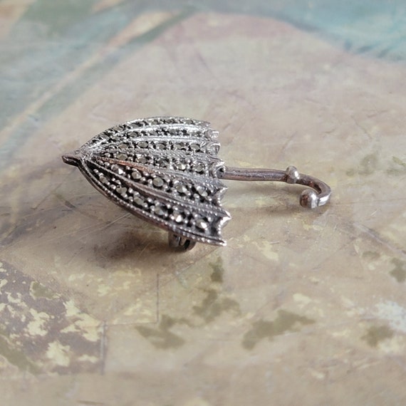 Vintage Sterling Silver Marcasite Umbrella Brooch… - image 3