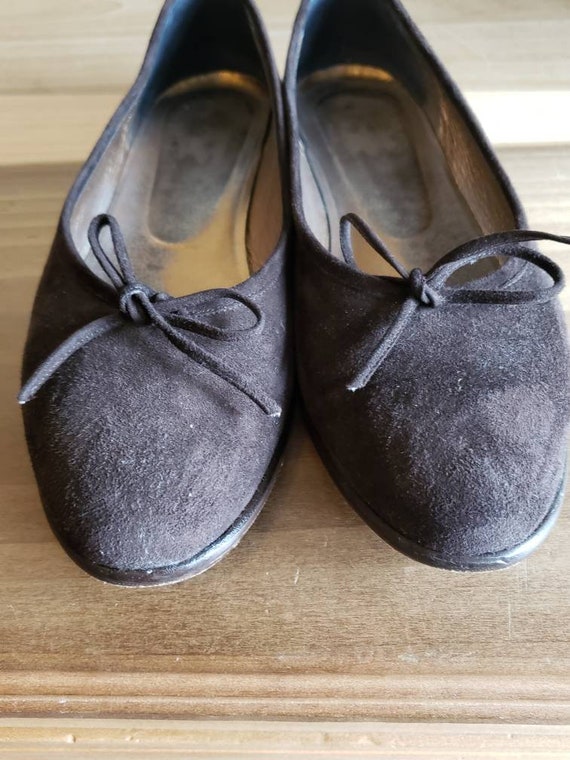 Vintage Joan and David Brown Suede Flats with Bow… - image 2