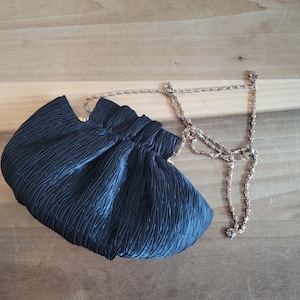 Vintage La Regale Black Evening Bag: Textile Kiss Closure, Gold Chain Strap (As Is)