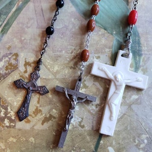Vintage Lot of of 3 Pairs of Rosary Beads Red Brown Black Crucifix Religious Catholic Christianity Christian Prayer