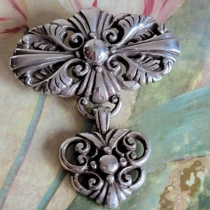 Vintage Brighton Silver Tone Metal Hinged Brooch Signed