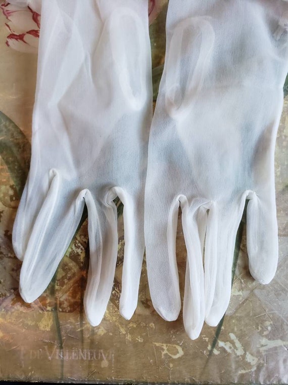 Vintage Comet Sheer White Gloves Ruffle Detail La… - image 2