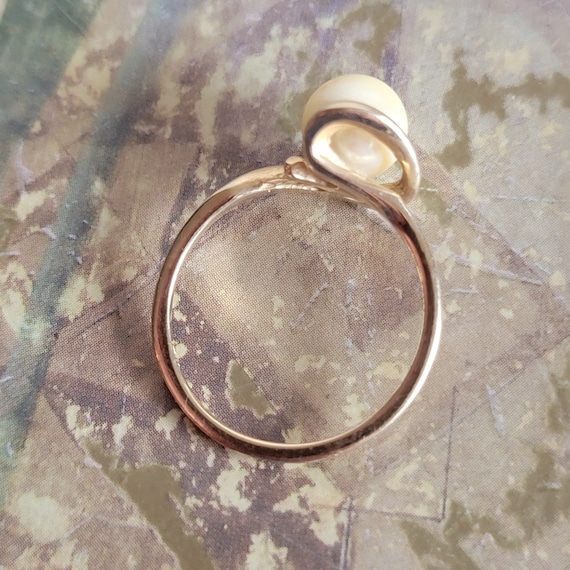 Vintage 14 Karat Gold and Pearl Ring 14 K Size 6 - image 6