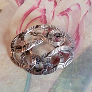 Vintage Beau Sterling Silver Wreath Brooch Pin