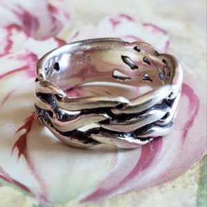 Vintage Sterling Silver Ring 925  Ring Size 6.5