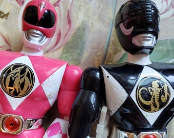 Vintage Lot of 2 Mighty Morphin Power Rangers Pink Ranger Black Ranger Bandai 1993 Action Figures Toys Kids Guns Woolly Mammoth Pterodactyl