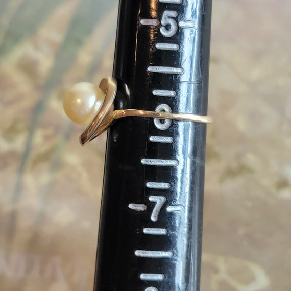 Vintage 14 Karat Gold and Pearl Ring 14 K Size 6 - image 8