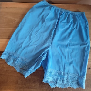 Vintage Vanity Fair Bloomers: High Waisted Lace Tap Pants, Size 5