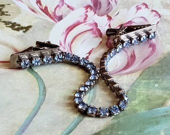 Vintage Gold Tone Metal and Blue Rhinestone Sweater Clip