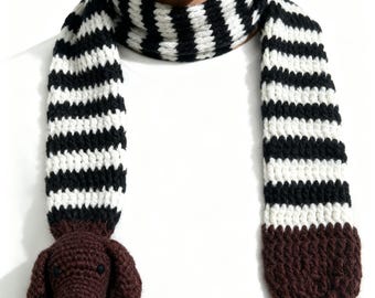 100% Wool Dog Scarf, Handmade Crochet Dachshund Scarf, Christmas Gift for Dog Lovers, Newcastle united, Animal scarf, Personalized gifts
