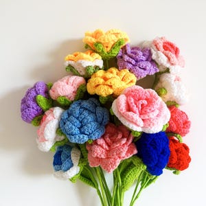 Handmade Crochet Rose | Knitted Flower Stem | Realistic Yarn Rose for Bouquet, Home Decor, Gift, Anniversary, Birthday