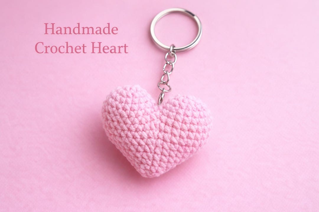 Crochet Heart Keychain, Handmade Pink Heart Keyring, Valentine’s Day ...