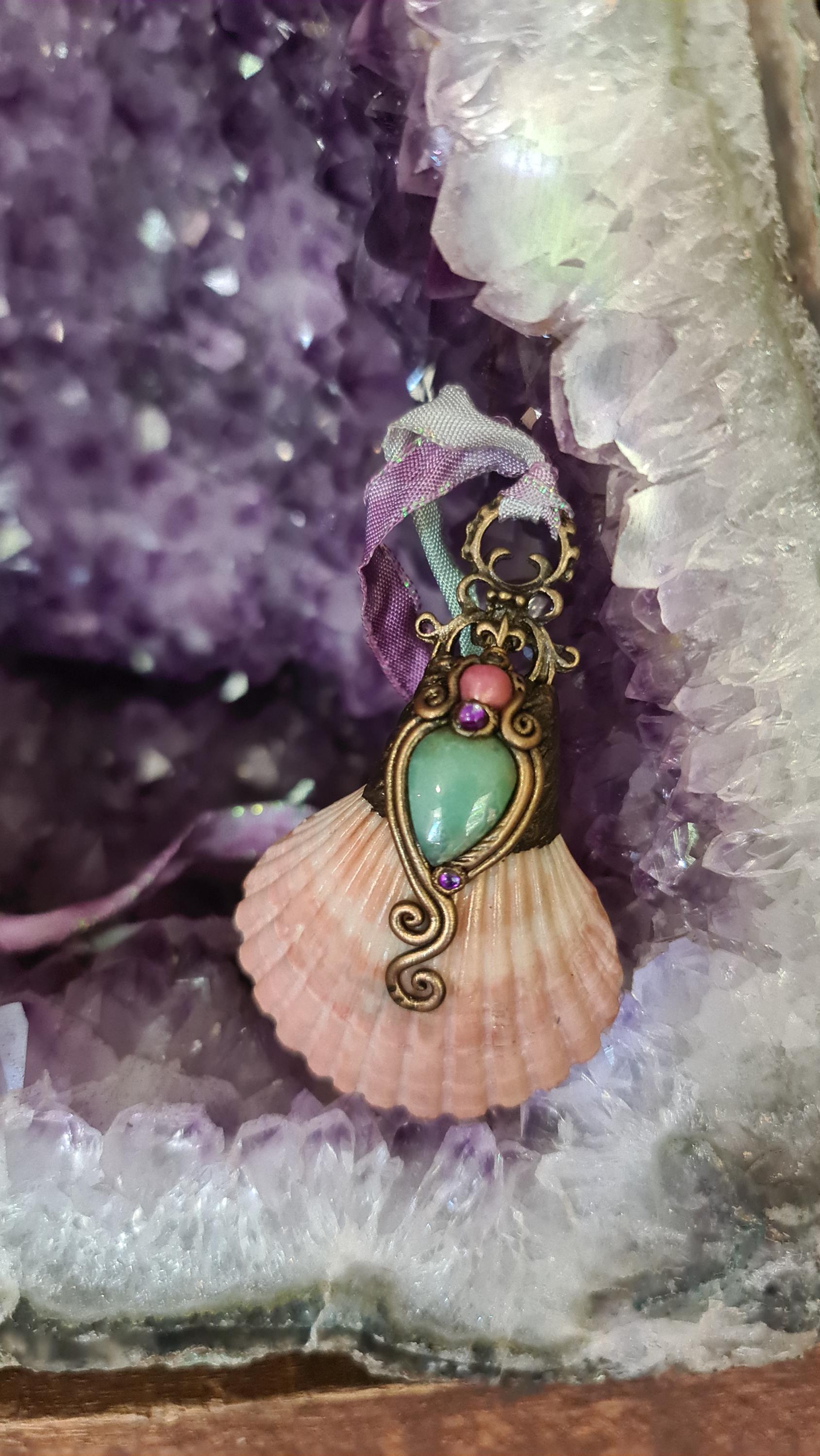 Talimanok Shell Luminous Sea ~ Shell Talisman With Chrysophrase, Rhodonite and Natural ...