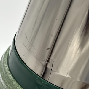 Garrafa térmica vintage grande Aladdin Stanley A-944DH verde de um quarto de galão, fabricada nos EUA. imagem 15