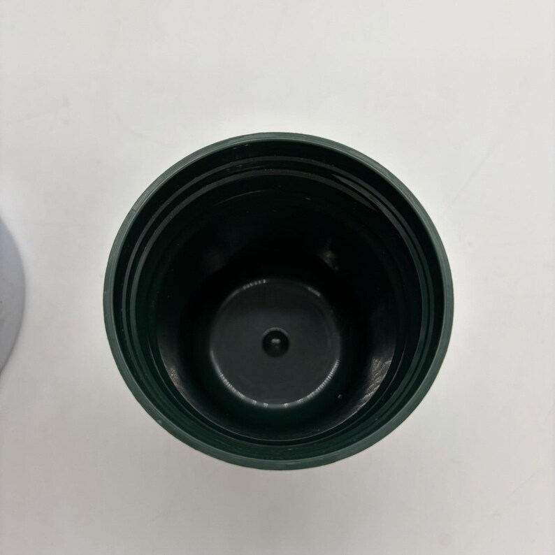 Garrafa térmica vintage grande Aladdin Stanley A-944DH verde de um quarto de galão, fabricada nos EUA. imagem 10