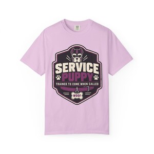 Charge 1 von 6 | T-Shirt mit Servicehund-Motiv: Blau, Rosa und Lila Orchid