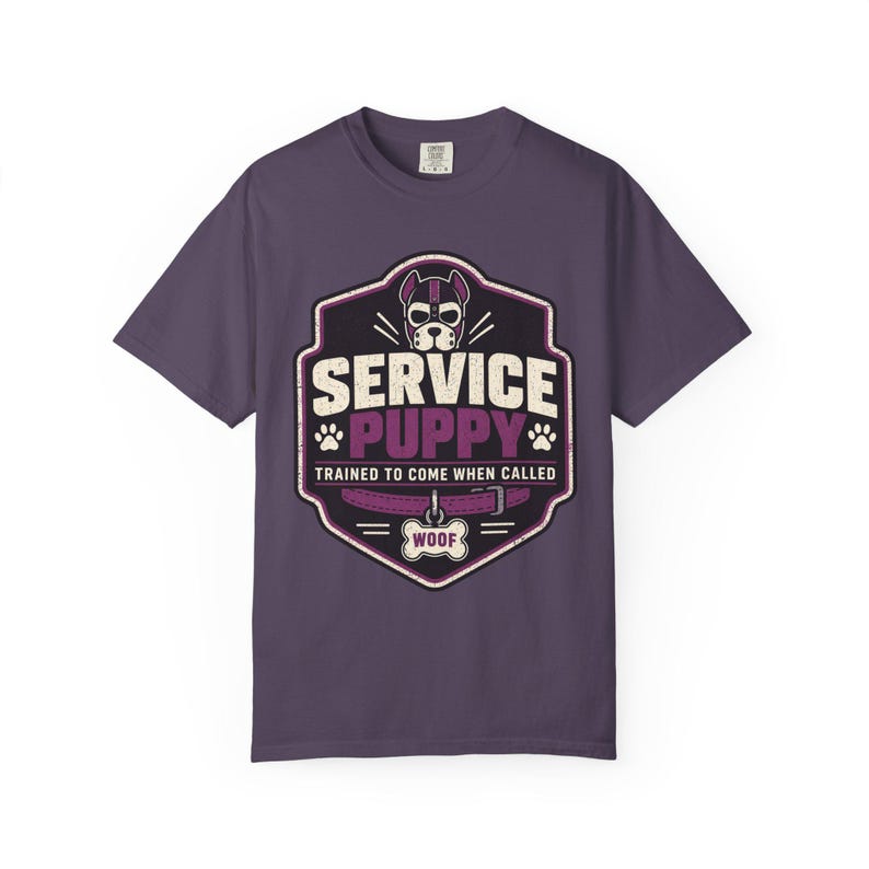 Charge 1 von 6 | T-Shirt mit Servicehund-Motiv: Blau, Rosa und Lila Wine