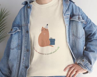 Camiseta Holiday Cat with Coffee Cup