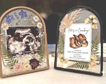 First Time Mom Gift , Pressed Flower Frame, Baby Picture Frame, Baby Announcement
