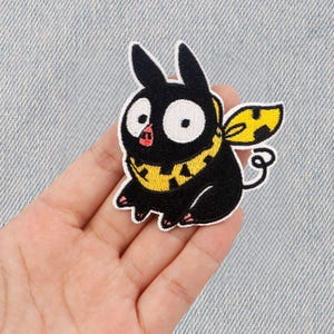 Parche bordado termoadhesivo de cerdo de anime: adorable insignia de estilo japonés para chaquetas, mochilas, vaqueros y manualidades para decorar ropa.