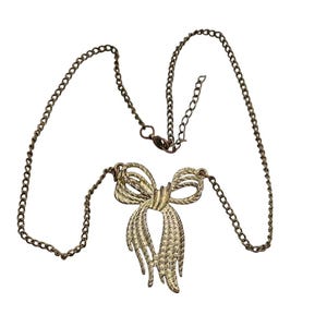 Vintage Gold-Tone 2&quot; Bow Pendant Necklace with 22&quot; Adjustable Chain Textured Teen Birthdays Graduation