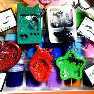 Pressure Keychain Shakers