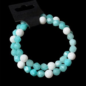 Beaded wire bracelet