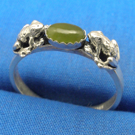 Two on sale frogs ring